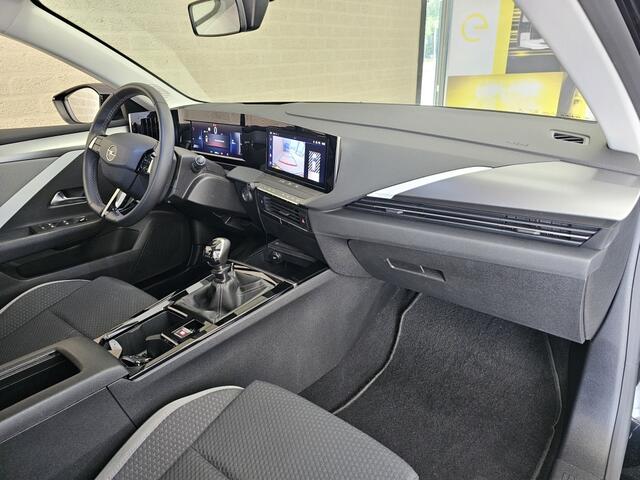 Opel ASTRA 1.2 Level 2