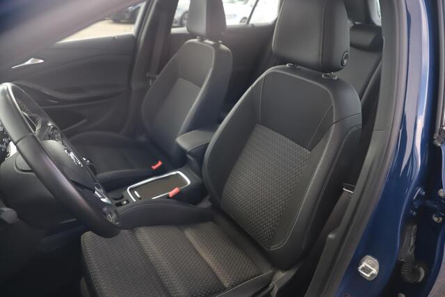 Opel ASTRA Sports Tourer 1.0 Turbo Business Executive 105PK 16 inch LMV Climate Cruise Control Sportstoelen Navigatie Carplay Android Elektrische Achterklep