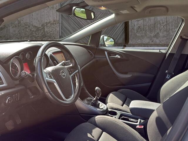 Opel ASTRA Sports Tourer 1.6 CDTi Business +