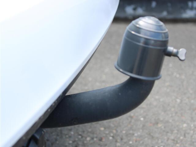 Opel ASTRA Sports Tourer 1.2T 110 Design & Tech NAVI/CAMERA/TREKH.