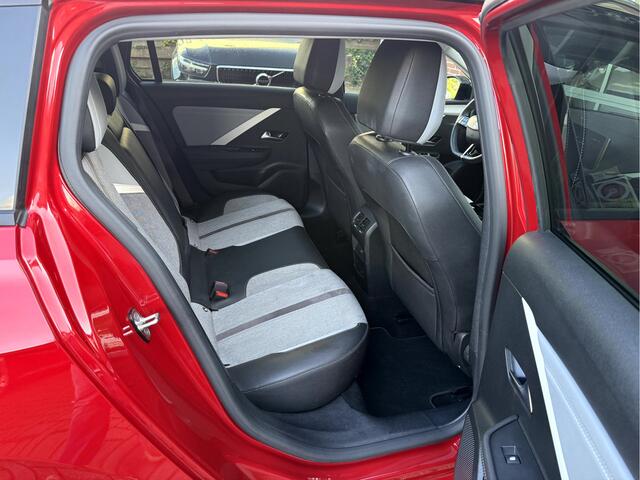 Opel ASTRA Sports Tourer 1.2 130pk Level 4 17''Lmv, Trekhaak, Camera, App Connect