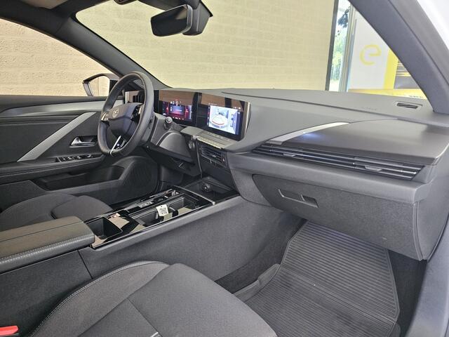 Opel ASTRA 1.2 GS Line