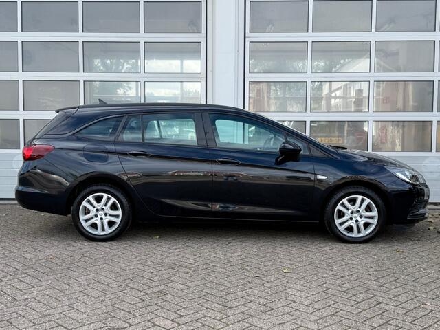 Opel ASTRA 1.0 Business Executive Navi Clima Cruise Pdc
