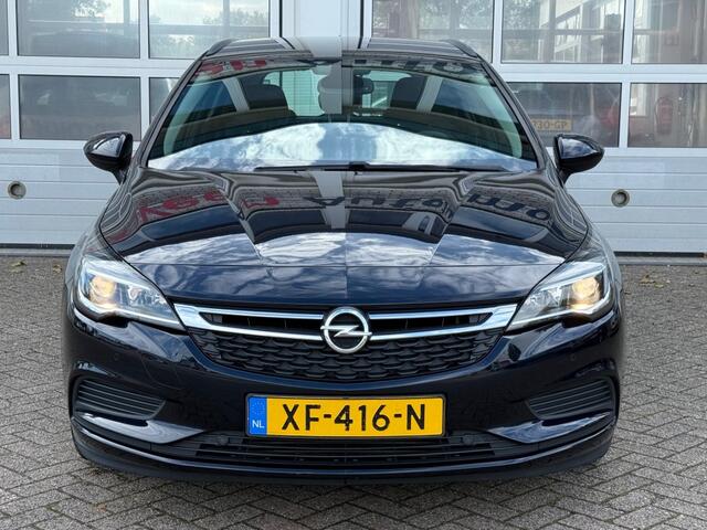Opel ASTRA 1.0 Business Executive Navi Clima Cruise Pdc