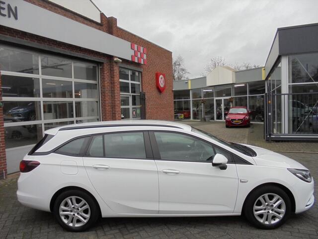 Opel ASTRA 1.0 T. Online Ed.Rijklaar||