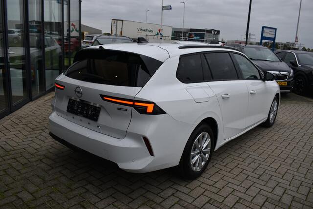 Opel ASTRA Sports Tourer 1.2 Turbo Business Edition VOORRAAD