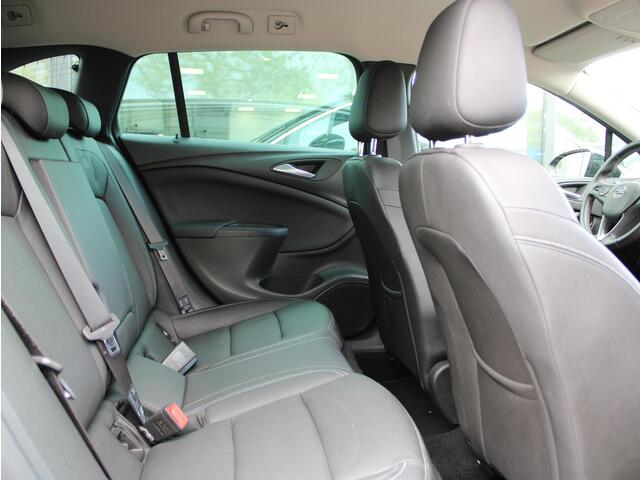 Opel ASTRA Sports Tourer 1.2 Elegance | Navi / Leder / Camera