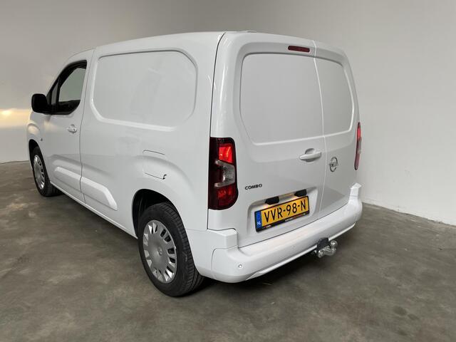 Opel COMBO 130pk L1 Automaat Apple Carplay Trekhaak Parkeersensoren Airco Cruise control