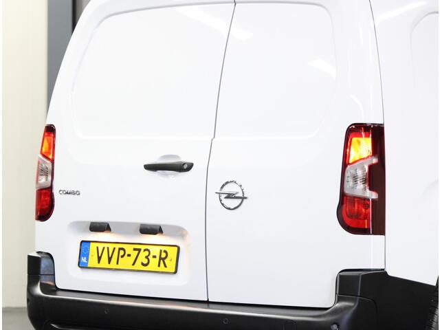 Opel COMBO 1.5D L2H1 100PK Standaard | AppleCarPlay/AndroidAuto | Houtenlaadvloer | Cruise Control | Airco | Navigatie | Parkeersensoren | DAB Radio | Armsteun | Parkeersensoren |