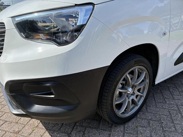 Opel COMBO 1.5 Turbo 102Pk L1H1 Edition | Airco | Navigatie | Betimmering | Parkpilot | Cruise control | Elektrisch Pakket | LM-Velgen