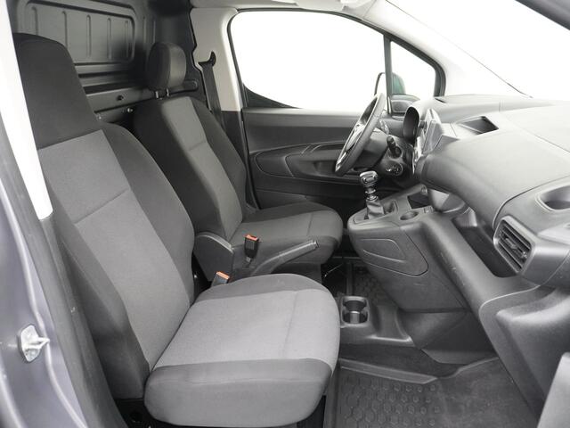 Opel COMBO 1.5D 102PK L1H1 Airco Cruise Control Lichtsensor Pdc Schuifdeur Betonplex vloer Lat om Lat Betimmering Tussenwand Euro 6