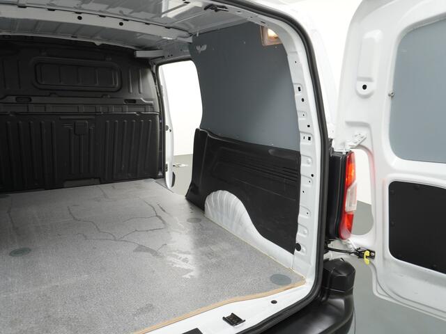 Opel COMBO 1.5D L2H1 102PK, Cruise Control, Navigatie, Climat, EX Lease