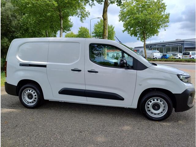 Opel COMBO L2 1.5 BlueHDi 130pk AUTOMAAT | BPM vrij | Houten afwerking laadruimte | Apple Carplay | Android Auto | NAVI | Achteruitrijcamera | Parkeersensoren voor en achter | Dode hoek detectie | Inklapbare buitenspiegels | Mistlampen | Licht- en regensensor | Trek