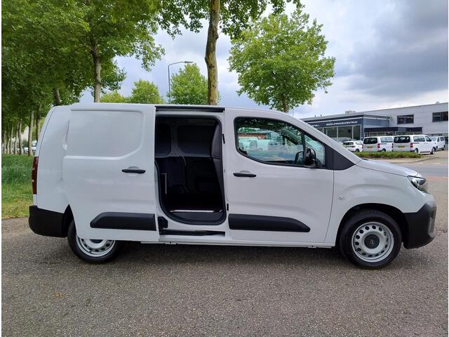 Opel COMBO L2 1.5 BlueHDi 130pk AUTOMAAT | BPM vrij | Houten afwerking laadruimte | Apple Carplay | Android Auto | NAVI | Achteruitrijcamera | Parkeersensoren voor en achter | Dode hoek detectie | Inklapbare buitenspiegels | Mistlampen | Licht- en regensensor | Trek