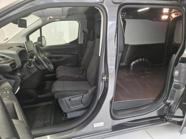 Opel COMBO L2H1 130 Pk. | Automaat | Schuifdeur links | 3-zitplaatsen | Betimmering | Stoelverwarming | Stuurverwarming | Climate Control | Apple Carplay/Android Auto | Achteruitrijcamera