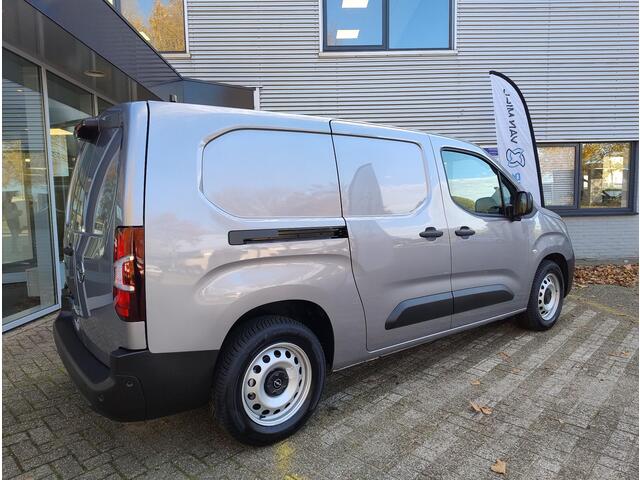 Opel COMBO Electric L2 50 kWh 136pk | ACTIE! | 8 jaar garantie | Houten afwerking laadruimte | Multimedia | Apple Carplay | Android Auto | Achteruitrijcamera | Parkeersensoren achter | Digital cockpit | Stuurwielbediening | Reservewiel | van ¤31.329 voor ¤26.895