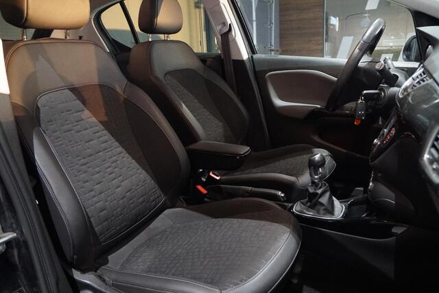 Opel CORSA 1.0 Turbo Innovation + CAMERA / APPLE CARPLAY / STOELVERWARMING