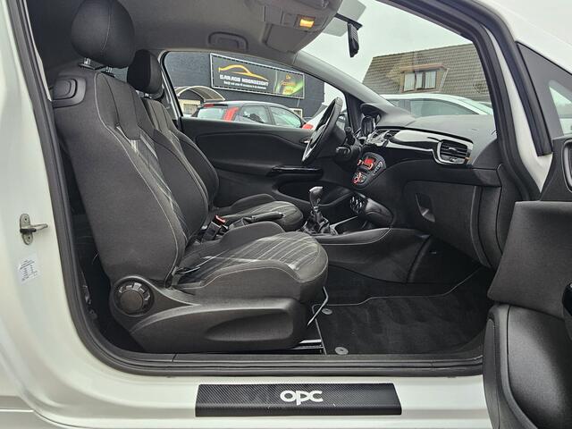 Opel CORSA 1.4 Turbo OPC Line XENON|CRUISE CONTROL|ECC/AIRCO|STOEL&STUUR VERWARMING|PDC VOOR & ACHTER|DEALER ONDERHOUDEN Maandag tot Vrijdag geopend van 09.00 tot 20.00 uur en Zaterdag van 09.00 tot 18.00 uur