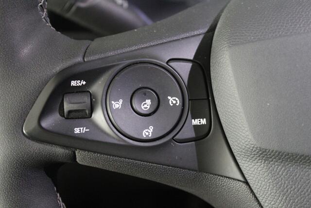 Opel CORSA 1.2 Turbo Stuur + Stoel verwarming l Cruise control l Navigatie l AppleCarPlay/AndroidAuto parkeer camera + voor en achter sensoren