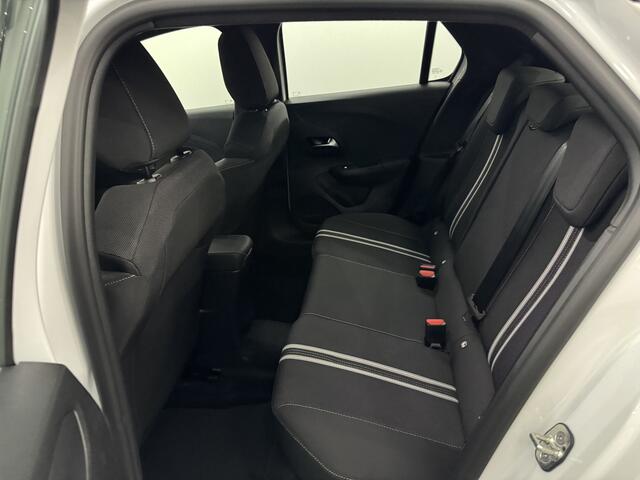 Opel CORSA 1.2 GS Line Half leder, Camera, Apple carplay, Virtual desk, Winterpakket, Cruise control, 2 jaar garantie