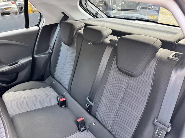 Opel CORSA 1.2 Edition Airco Navi Carplay