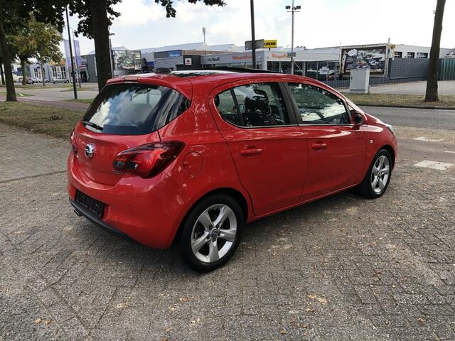 Opel CORSA 1.4 Color Edition