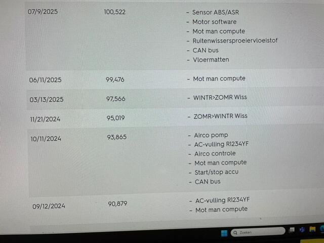 Opel CORSA electric Elegance 50 kWh - Carplay, Half Leer, Camera, Clima