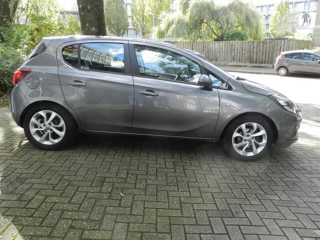 Opel CORSA 1.4 5Deurs Edition Cruise contr 16" LMV Trekhaak Isofix Metallic lak