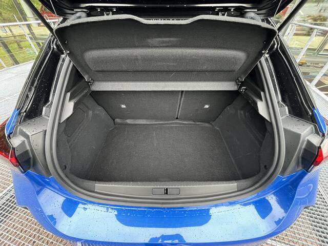 Opel CORSA 1.2 Level 4 | Panoramadak | 360° camera | Dodehoekdetectie