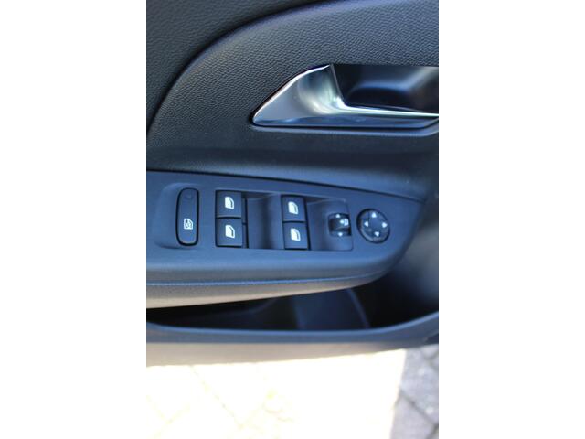 Opel CORSA 1.2 Edition , 100pk , 5 deurs Airco , Cruise control , Stoelverwarming , Pass.stoel in hoogte verstelb. Bluetooth , Parkeersensoren V+A
