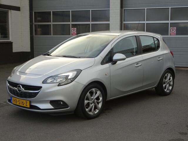 Opel CORSA 1.4 Online Edition Navigatie, parkeersensoren, licht metalen velgen, cruise controle, airco, automaat, enz.