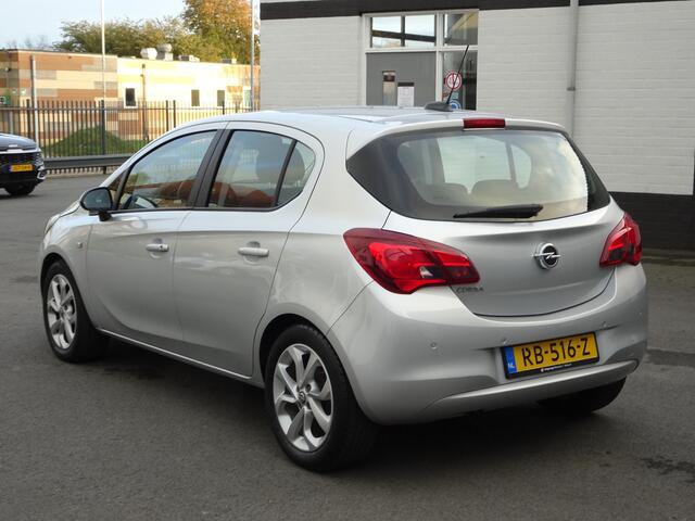 Opel CORSA 1.4 Online Edition Navigatie, parkeersensoren, licht metalen velgen, cruise controle, airco, automaat, enz.
