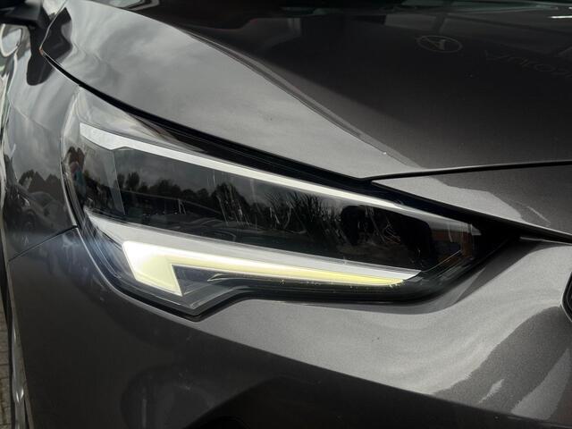 Opel CORSA 1.2 Elegance Airco Navi Cruise