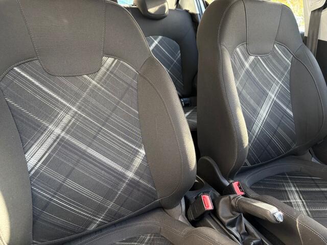 Opel CORSA 1.3 CDTI INNOVATION Navigatie Airco Cruise APK 10-26