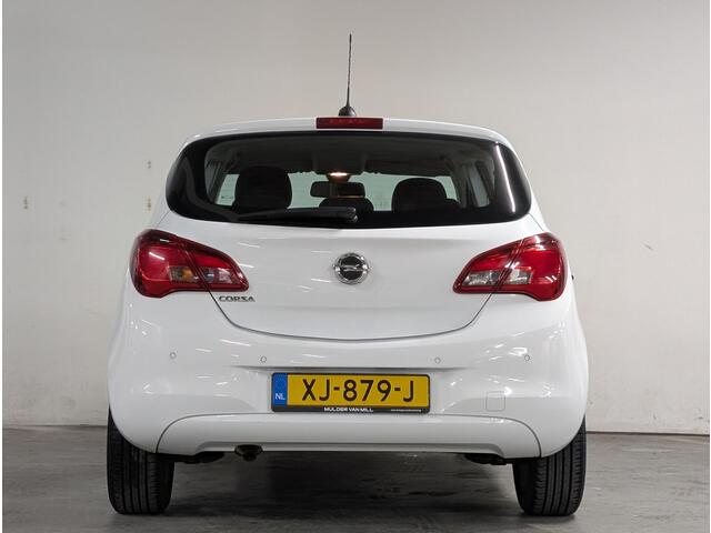Opel CORSA Favourite 1.4 90pk NAVI | PARKEERSENSOREN | APPLE CARPLAY / ANDROID | LM-VELGEN