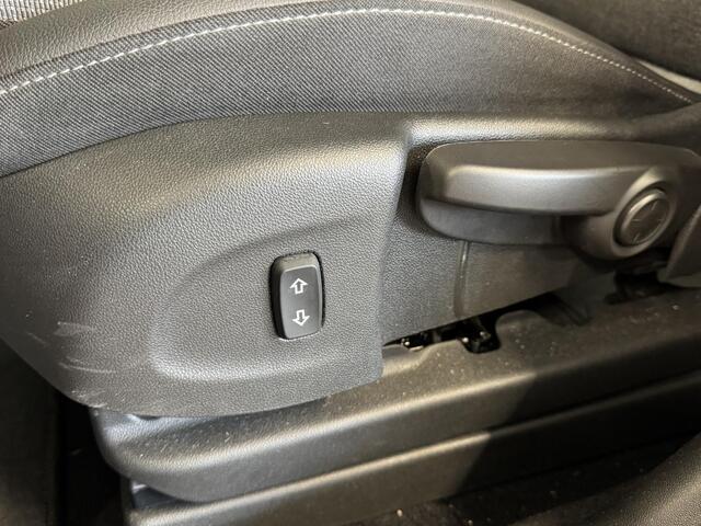 Opel Crossland 1.2 Turbo Elegance | Automaat | Camera | Carplay| Navi | LM velgen | Winter-Pakket | ( Vestiging - Nieuwegein )