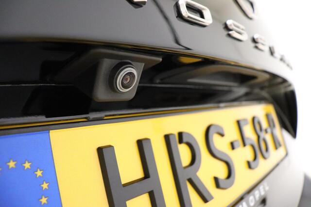 Opel Crossland 1.2 Turbo Level 4 110pk | Navigatie | Climate Control | Panoramadak | Camera | Cruise Control | Parkeersensoren | Lichtmetalen Velgen