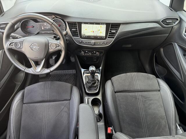 Opel Crossland 1.2 Turbo Ultimate / 110 pk / Beide stoelen in hoogte verstelbaar AGR / Zeer Compleet / Alcantara / Led /17 inch / Navi / Apple Android / Dode hoek /