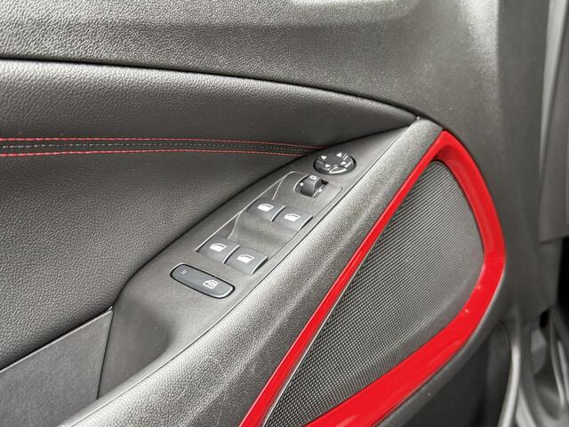 Opel Crossland 1.2 Turbo GS Line l Navigatie l AppleCarplay l Cruise l Lichtmetaal