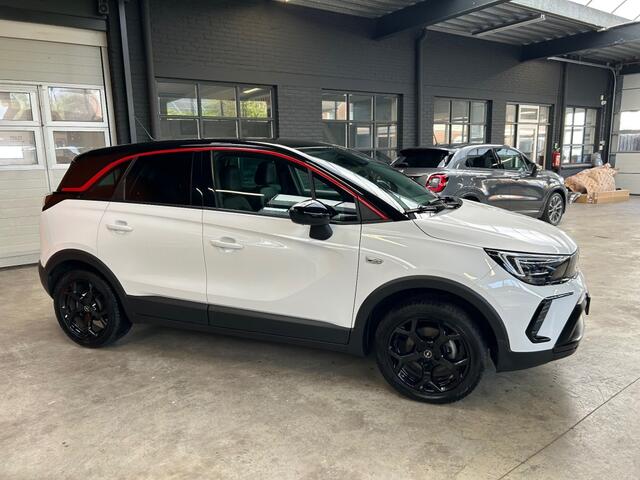 Opel Crossland 1.2 TURBO GS LINE / Trekhaak / Navi / Camera