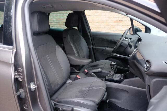 Opel Crossland 1.2 Turbo 110pk Ultimate | Navi | App Connect | Climate | Camera | Keyless | Blind Spot | PDC