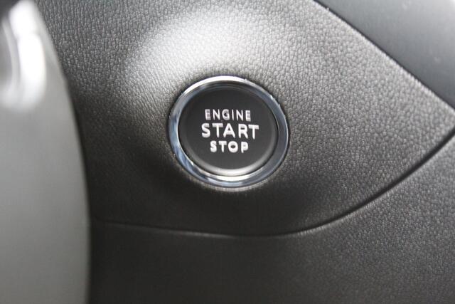 Opel Crossland 1.2 Turbo Ultimate , 110pk , Hoge zit veel comfort Climate control , Cruise control , AGR stoelen voor Navigatie , Bleutooth , Apple Carplay , Camera