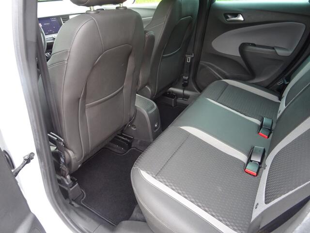 Opel Crossland X 1.2 T. INNOVATION CLIMA NAVI BLUETOOTH PDC LICHTMETAAL