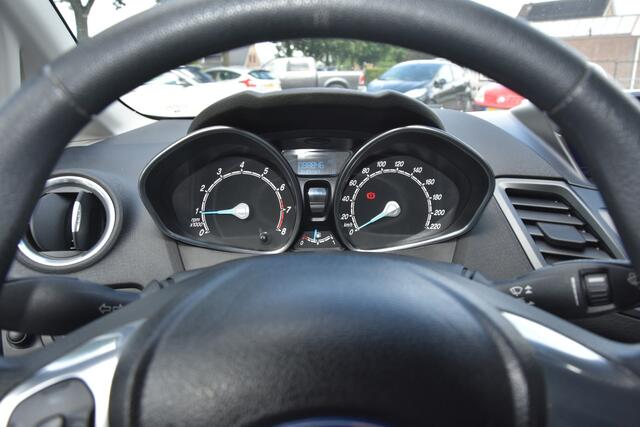 Opel Crossland X 1.6 CDTI Innovation. Origineel Nederlands!!