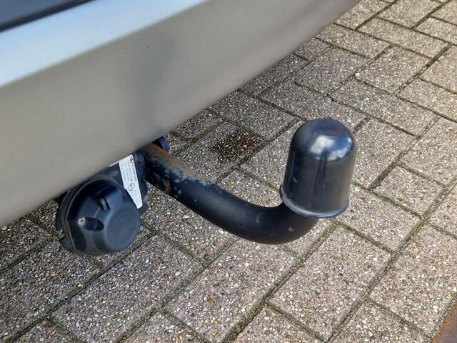 Opel Crossland X 1.2 Turbo Innovation Trekhaak - NL Auto - Stoelverwarming