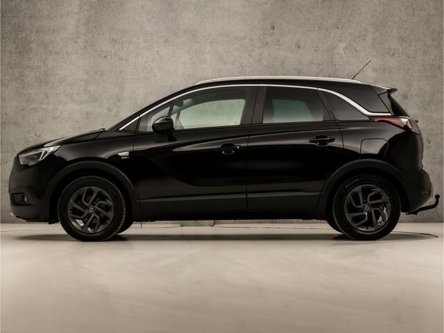 Opel Crossland X 1.2 Black Sport (APPLE CARPLAY, GROOT NAVI, 360 CAMERA, TREKHAAK, CLIMATE, SPORTSTOELEN, LM VELGEN, GETINT GLAS, CRUISE, DAB+, LED KOPLAMPEN, NIEUWSTAAT)