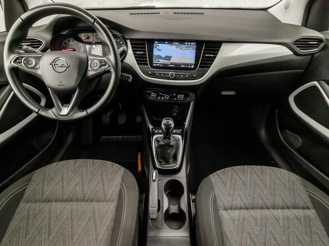 Opel Crossland X 1.2 Black Sport (APPLE CARPLAY, GROOT NAVI, 360 CAMERA, TREKHAAK, CLIMATE, SPORTSTOELEN, LM VELGEN, GETINT GLAS, CRUISE, DAB+, LED KOPLAMPEN, NIEUWSTAAT)