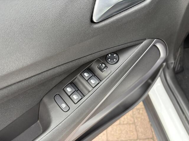 Opel Crossland X 1.2 Turbo Edition, airco, navi, apple/android