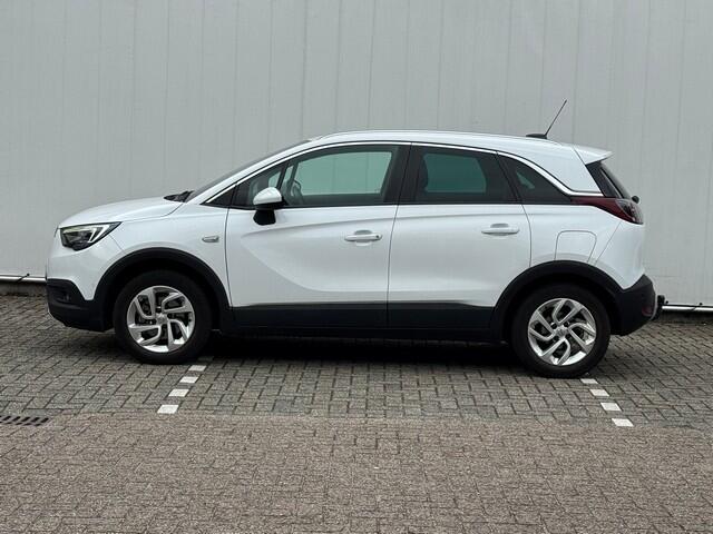 Opel Crossland X 1.2 Turbo Innovation met Navi/Camera, AGR-stoelen, Trekhaak, LED