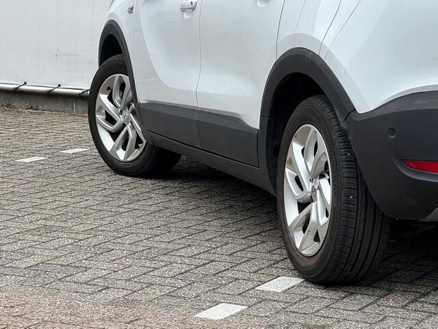 Opel Crossland X 1.2 Turbo Innovation met Navi/Camera, AGR-stoelen, Trekhaak, LED